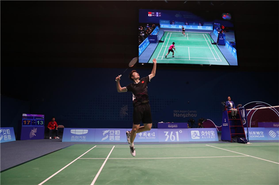 并迅速提升 并迅速提升