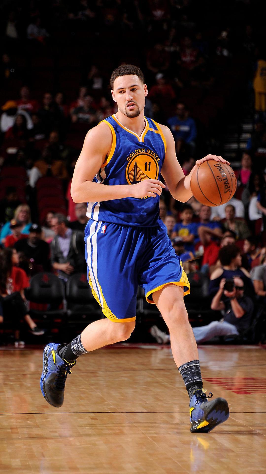 中后场由罗 中后场由罗